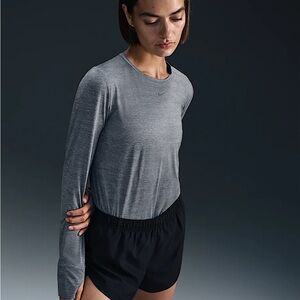 NWT Nike One Classic Dri-FIT Long-Sleeve Top In Smoke Grey Size XXL 2XL